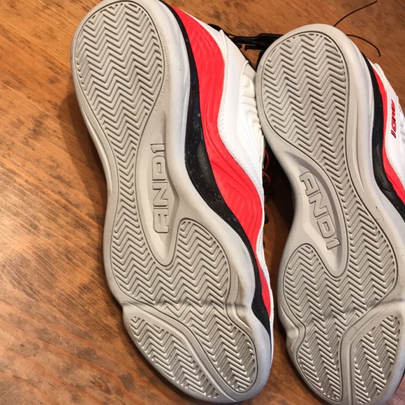 Fila And 1 size 10 men’s shoes NEW never worn. Ankle height high tops. NWOT - Picture 8 of 9